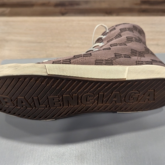 Men's Balenciaga Distressed Monogram High-Top Sneakers Gray/Brown - Picture 6 of 7